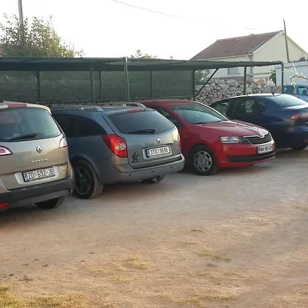 Marella 아파트 Ražanac